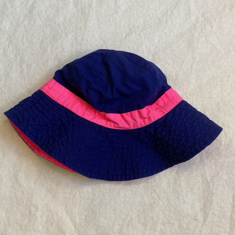 Carter’s Hat - Picture 3 of 7